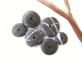 Rock Donut Beads Drilled Stone Spacers Beach Stone Beads Mediterranean Natural Stone Beads Diy Jewelry Pairs STRIPED DARK WHEELS 15-23 mm