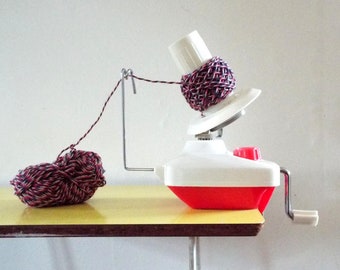 Wool Ball Winder, Hand Winder for Yarn, Manual Wool Winding Tool, Counter Top Wool Winder - Made in Japan, Winder for Balls of Wool and Yarn