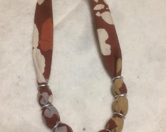 Adjustable Floral Cloth Marble Necklace