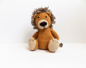 Lion **crochet pattern only**