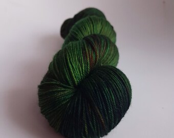 Skein - Fingering - color Eire Superwash Merino