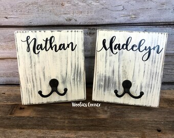 Personalized coat hooks, Personalized name hooks, Custom name hooks, Kids towel hangers, Custom towel hooks, Wall towel hanger, SET OF 2
