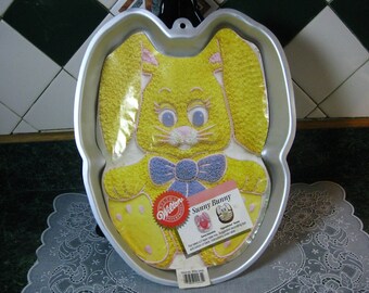 Wilton Sunny Bunny Cake Pan - Vintage Wilton Cake Pan - Bunny Cake Pan - Wilton Bunny Cake Pan - Wilton Cake Pan - Cake Pan - Party Cake Pan