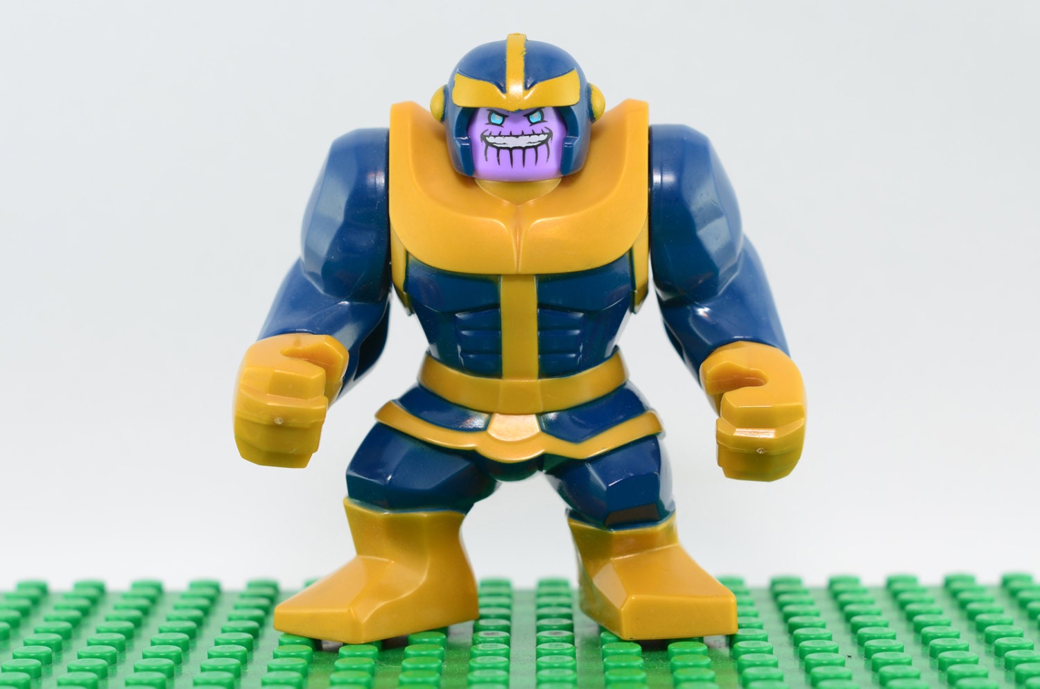 big thanos lego