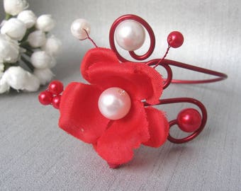 Red and white bracelet Anaïs v4 'Les Volutes' wedding