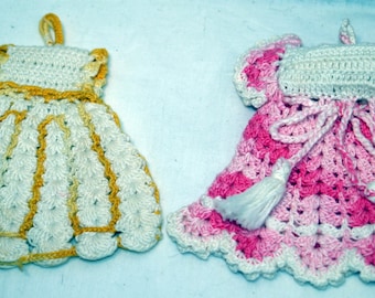 Crocheted Dress Pot Holders set of 2