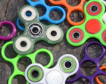 Multiple Colors Hand Fidget Spinner, 4 Bearings, Travel Toy, Stress and Anxiety Relief, Multiple Bearing and Frame Colors