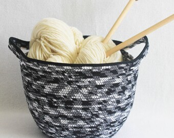 Fabric Coiled Clothesline Basket with Handles / Rope Coiled Basket / Extra Large Round Black and White by PrairieThreads