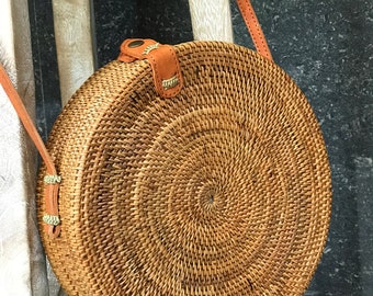 Rattan Bag Natural Handwoven Bali Round Bag, Straw Bag with Button Clip or Bow Closure Bali bag