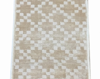 Isabis Rugs Handmade Tencel Silk Area Rug Eureka Diamond Collection Hand-Made - Available is 3 colors Pebble