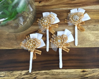 Gold Buttonhole, Wedding Buttonhole, Boutonniere, Mens Wedding Boutonniere, Lapel Pin, Mens Lapel Pin, Gold Lapel Pin, Lapel Flower, DEPOSIT