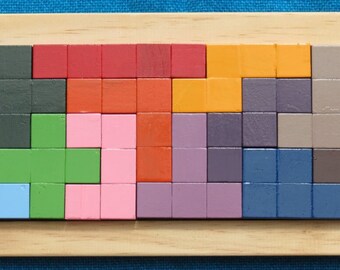 Pentomino Puzzle, 2cm wooden cubes, 12 x 5 tray included.