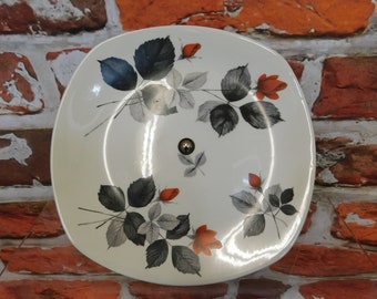 Cake stand, Midwinter petite rose, stylecraft, fashion shape, on silver colour foot, 1950's