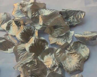 Silk Rose Petals - 100 pieces silver rose petals - rose confetti silver - fabric silver rose petals - silk petals