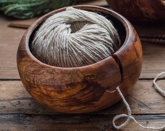 Wood yarn bowl Crochet bowl Wood knitting bowl Yarn holder Large yarn bowl Wooden yarn bowl with top Yarn bowl for knitting Custom yarn bowl