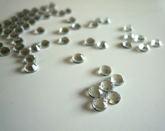 CRYSTAL RHINESTONES. ( Clear Crystal ) 144 pieces , One Gross SS20 (4.6 - 4.8 mm) 01