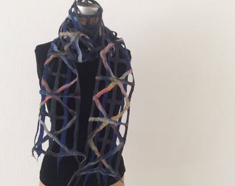 Crossing Lines narrow scarf