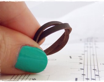 Dainty Leather Ring, Braided Ring, Irish Celtic Ring, Elven Leather Ring, Rustic Leather Band, Nordic Leather Ring, Tribal Wiccan Ring Band