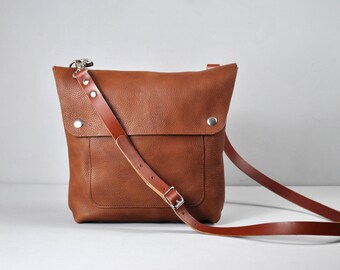 Italian Leather Crossbody bag, Everyday bag, Small Messenger Bag, Women's Crossbody Bag, Leather Handbag, Leather Purse