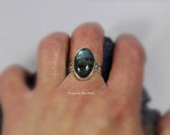 Handmade 925 Sterling Silver & Labradorite Ring #17-251