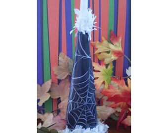 Halloween decoration spider web vintage style retro noisemaker horns set of six old fashioned Trick or Treat party favor