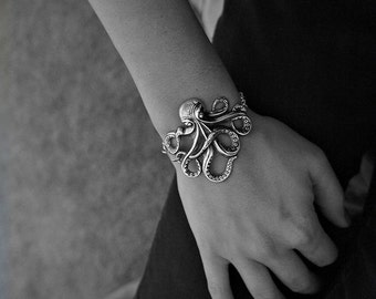 Olivia Paige -Rockabilly octopus bracelet