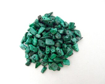 25 natural malachite gemstone chips