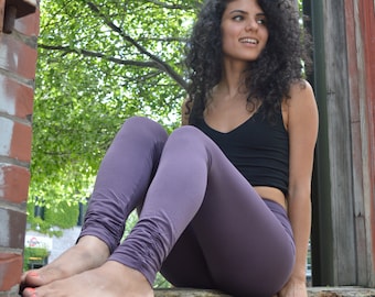 Thick leg girls in yoga pants — photo 3