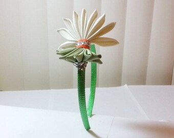 Classic style Baby Hair bands, Hair clips, and Stretch hairbands ready to ship!