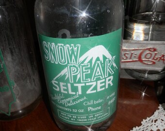 Vintage Seltzer SnowPeak 32 oz Bottle****free shipping****