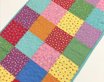 Spring Easter Table Topper Runner Quilted Patchwork Handmade 1930 repro feed sack