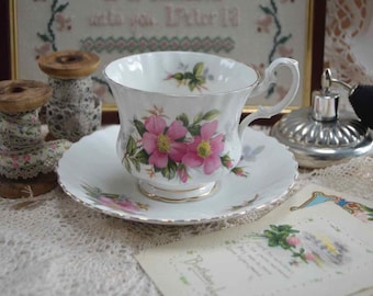 Stunning Royal Albert Prairie Rose Large Breakfast Cup and Saucer Duo. In excellent condition