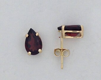 Pear Shape Natural Garnet Stud Earrings Solid 14kt Yellow Gold