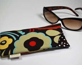 Eyeglass sunglass padded case in Alexander Henry fabric