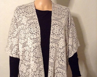 Loose-fitting kimono jacket lace stretch ivory