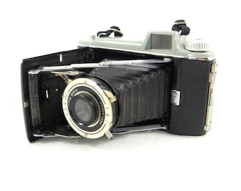 Kodak Tourist Folding Camera 620 from 1948. Excellent Condition