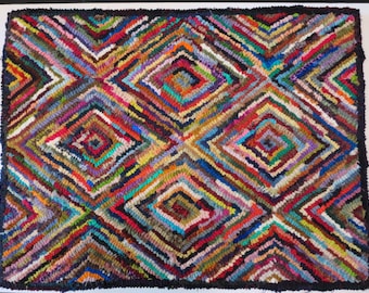 Primitive Hand hooked wool rug JulieMayfieldHome 25.5 x 18.5