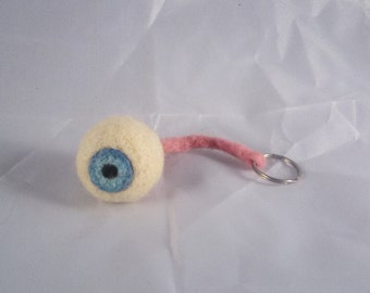 Eyeball Keychain - Horror Eye keychain - Goth Keychain - Goth Accessory