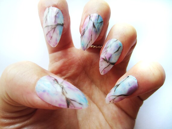 Nail Polish Marbling Zip Accessorywiz