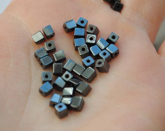 Set of 50 3 cube beads / 3.5 mm stone semi precious black hematite