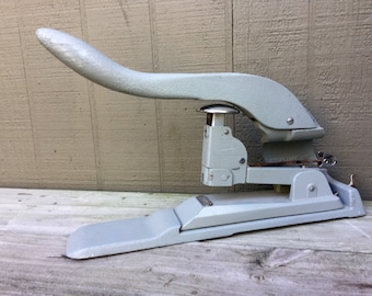 Heavy Duty Swingline Stapler