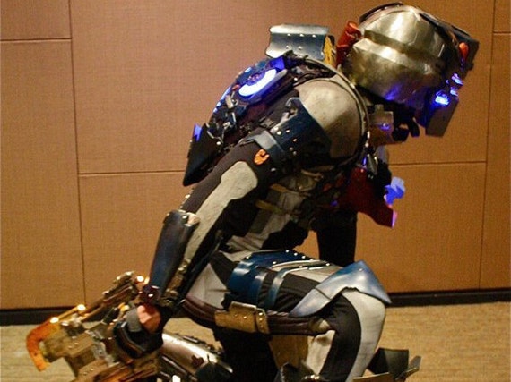 dead space armor cosplay