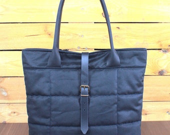 Waxed Canvas tote bag, Travel bag, canvas tote, black Waxed bag, hand-padded bag, shopping bag, Tote bag with leather