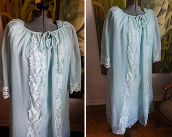 Small - Vintage Carol Brent Baby Blue Nylon Nightgown and Robe - Peignoir set