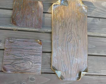 Wood grain textured ceramic tray