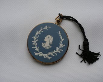 Vintage Volupte Compact Pocket Watch Style Wedgewood Blue Cameo