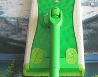 021CF Hand crochet swiffer mop cover large