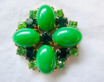 Outstanding Czech Vintage Style Emerald Green Jade Green Must Have