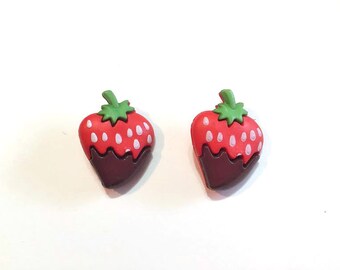 SALE Chocolate Strawberry Buttons (1") Blumenthal Lansing Wuttons Dessert Set of 2 Shank Back Craft Hair Card Making Scrapbook Supply - 274