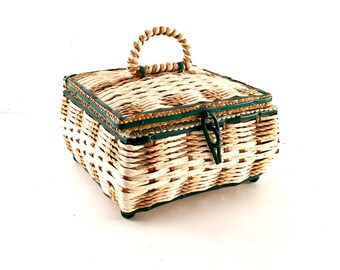 Vintage Musical Wicker Sewing Basket with Mint Green Satin interior / Musical Wicker Sewing basket